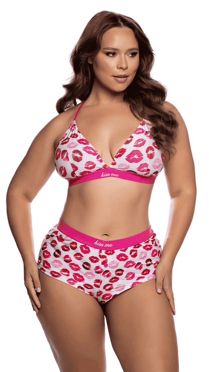 Sweet Smooch Short Set – lipstick kiss print modal knit loungewear set, plus size front view