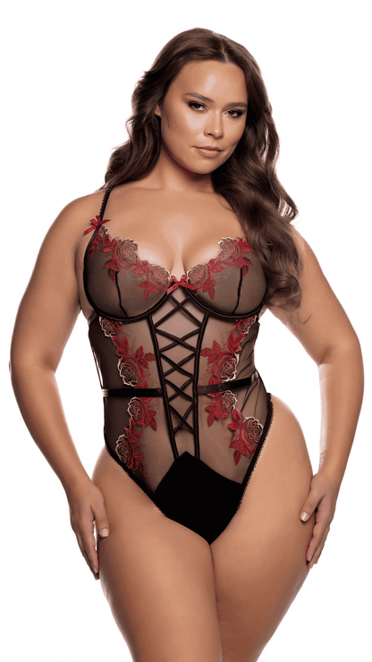 Plus size model in Vie En Rose teddy, front
